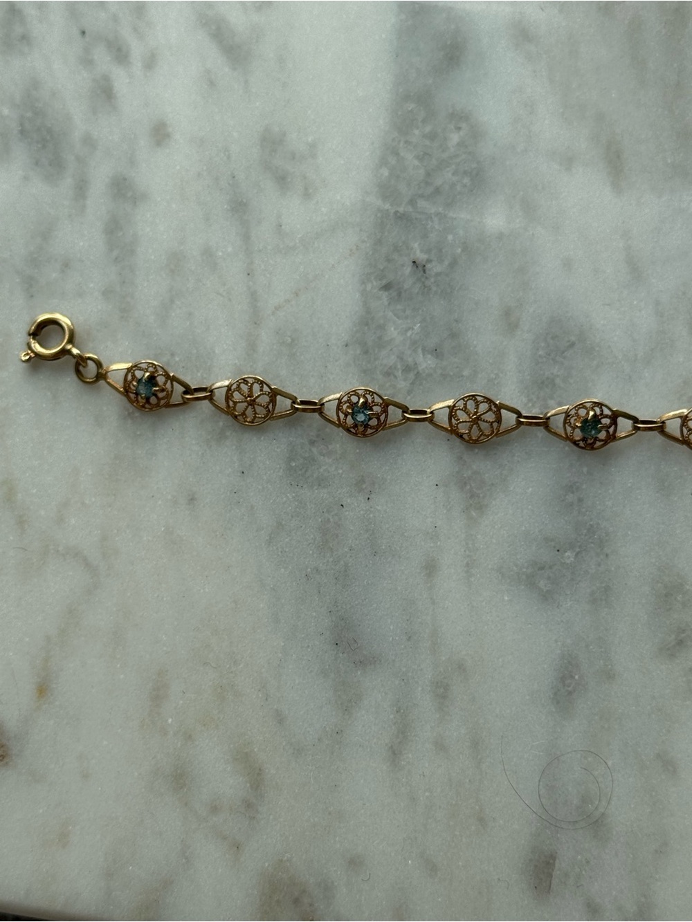 Vintage 14k Gold filigree and aquamarine bracelet - Picture 5 of 6